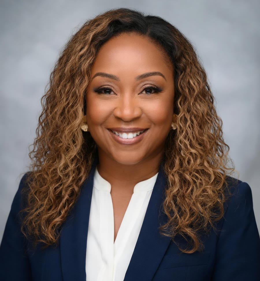 Elisa May, commissioned Texas Notary Public and owner of EM Express Notary Services